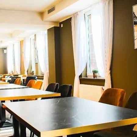 Hotel Restaurant Blumenhof 3*